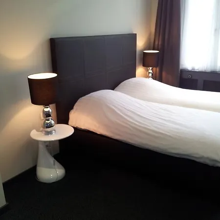 Colombus Hotel 3*