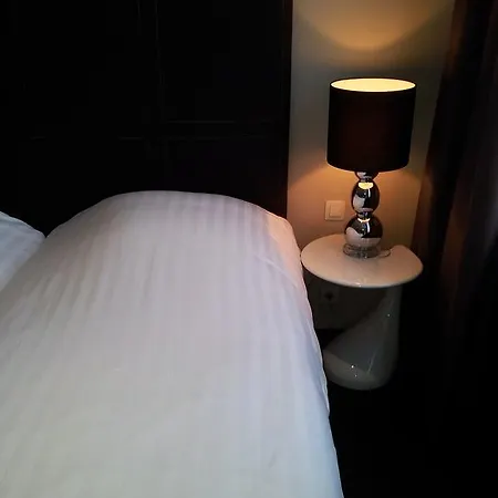 Colombus Hotel 3*